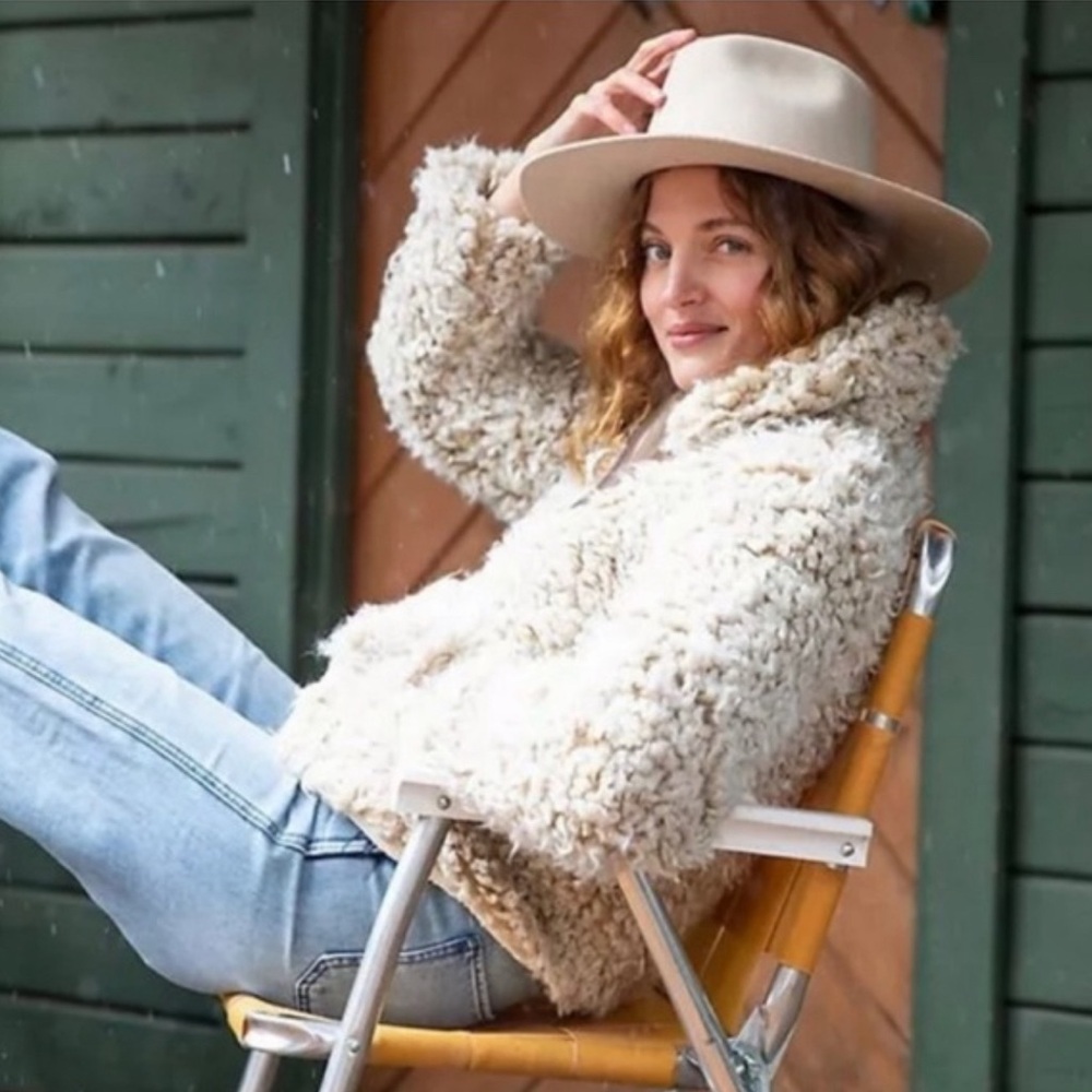 Anthropologie zipper/toggle faux fur teddy jacket XS $115